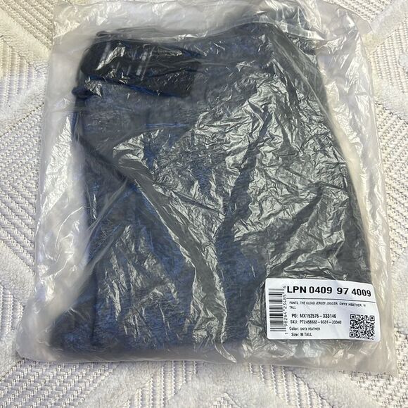 Fabletics Gray Sweatpants for Men - Picture 2 of 4